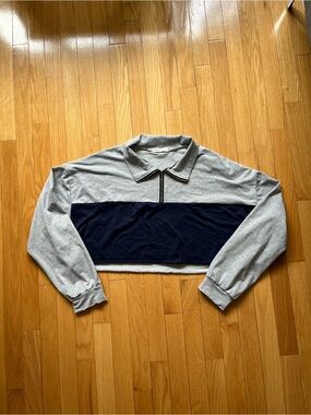 ROMWE Gray Cropped Quarter-Zip Polo with Black Trim